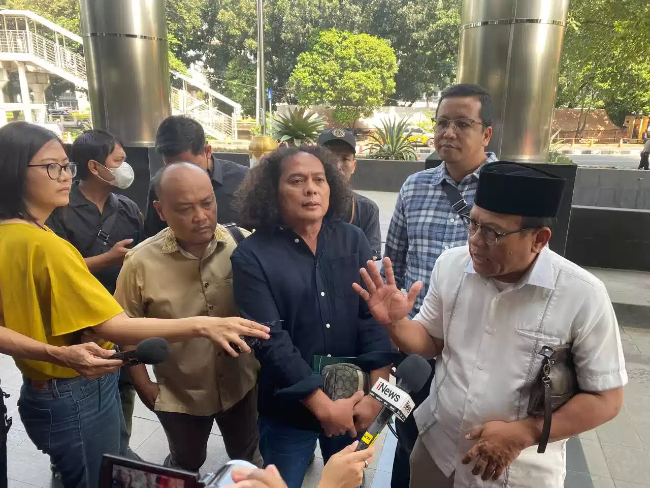 Ngeri, Jampidsus Febri Ardiansyah dan Andrew Hidayat Diduga Terima Suap Dilaporkan ke KPK