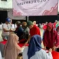 Keterangan foto : Kepolisian Daerah Lampung memberikan pelayanan kesehatan dan pasar murah dalam peringatan Hari Buruh Internasional yang berlangsung di Bundaran Tugu Adipura, Bandar Lampung.