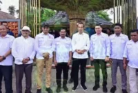 Keterangan foto : Koordinator Relawan All Cipayung – Tim 8 Relawan Jokowi Bergerak Bersama Prabowo – Kornas Jokowi Provinsi Banten, Yusuf Reza Soleman pojok paling kanan, Rabu (8/5/2024)