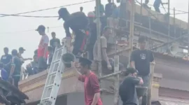 Keterangan foto : Anggota DPRD kabupaten Lebak terpilih periode 2024-2029 kembali menunjukkan jiwa sosialnya, Minggu (26/5/2024) 