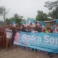 Keterangan foto : Dukungan untuk Andra Soni Gubernur Banten dari buruh Pavling block di Rangkasbitung, Jumat (1/6/2024) 