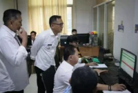 Disdukcapil) Kota Bogor memberlakukan sistem antrean daring. Aplikasi yang dinamakan Prima Antri