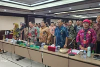 Pengadilan Tinggi (PT) DKI Jakarta melaksanakan kegiatan Pembinaan dan Pengawasan di Pengadilan Negeri (PN) Jakarta Pusat. Kegiatan tersebut dipimpin oleh Koordinator Pengawas Sugeng Riyono, SH, MH yang juga hakim tinggi PT DKI Jakarta, Kamis (31/5/2024).