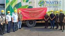 Keterangan foto : Kejaksaan Negeri (Kejari) Jakarta Barat telah melaksanakan pemusnahan berbagai barang bukti seperti kosmetik palsu, senjata tajam, narkotika, obat-obatan terlarang, airsoftgun dan pelurunya, di PT. Wastec Internasional Jl. Australia II Kav H1/2 , KEIC, Warnasari, Citangkil, Cilegon, Banten, pada Kamis (30/5/2024).