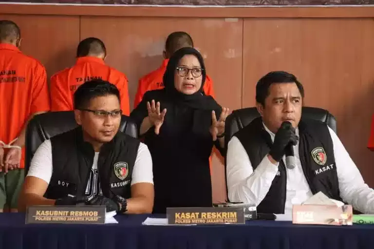 Kasat Reskrim Polres Metro Jakarta Pusat Ajun Komisaris Besar Polisi (AKBP) Chandra Mata Rohansyah Ringkus 6 orang Sindikat Curanmor