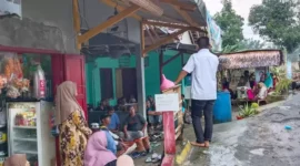 Warga Kampung Cipancur, Desa Pasir Tanjung, Kecamatan Rangkasbitung mengaku sangat berterimakasih atas kehadiran orang nomor satu di lingkungan DPRD Provinsi Banten yaitu Andra Soni, Minggu (16/6/2024) 
