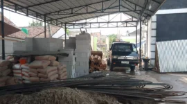 Keterangan poto : Lokasi pembangunan rumah Dinas Kejari Lebak yang diduga kangkangai undang - undang Informasi Publik dengan tidak memasa Papan Inpormasi Kegiatan. Dok Liosus