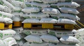 Keterangan Foto: Pupuk Urea dengan kandungan Nitrogen 46% yang di ekspor ini masuk kategori pupuk nonsubsidi yang memliki alokasi khusus setelah pemenuhan domestik terpenuhi yang diatur oleh Permen Kemendag untuk PT Pupuk Indonesia Holding Company.