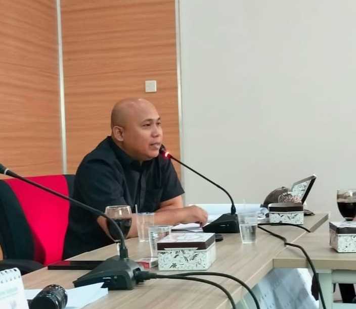 Keterangan foto : Anggota Komisi I DPRD Lebak, Agus Ider Alamsyah, Sabtu (28/6/2024) 