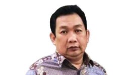 Keterangan Foto: Oleh Eric Hermawan (Pemerhati Ekonomi dan Staf Pengajar Institut STIAMI Jakarta).