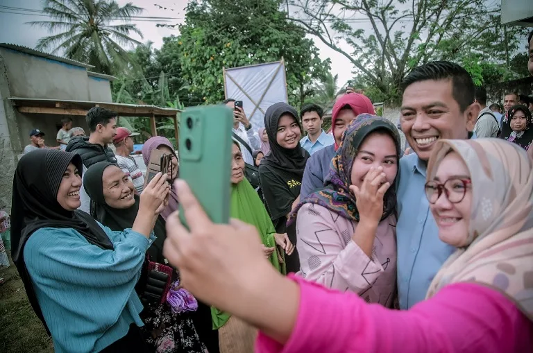 Andra Soni Tiap Hari Masif Temui Ribuan Warga Banten