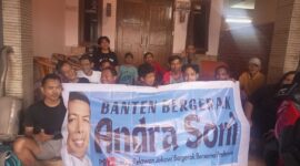 Keterangan foto : Relawan Jokowi Bergerak Bersama Prabowo Banten dukung Andra Soni, Kamis (4/7/2024) 