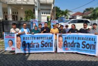 Keterangan foto : Relawan di Cilegon Dukung Anak Kampung Jadi Gubernur Andra Soni