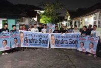 Keterangan foto : Dukungan Warga Jombang Cilegon Teriakan Andra Soni-Dimyati Gubernur Banten , (Rabu, 3/7/2024)