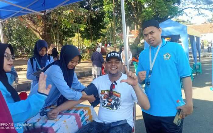 Bentuk Senerjitas SMK PGRI Rangkasbitung Adakan Pemeriksaan Kesehatan Gratis Dalam HUT Bayangkara ke 78