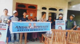 Keterangan foto : Relawan Jokowi Bergerak Bersama Prabowo (RJBBP) Provinsi Banten terus masif aktifasi 104 posko kemenangan Andra Soni – Akhmad Dimyati Natakusumah di setiap kecamatan, Senin (8/7/2024) 