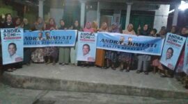 Keterangan foto : Deklarasi dukungan Warga Ciwandan Cilegon untuk Andra Soni di Pilgub Banten, (Kamis, 11/7/2024) 