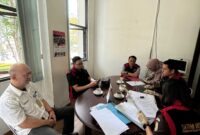 Keterangan foto : Kejaksaan Negeri (Kejari) Kota Bandung menggeledah Kantor Unit Layanan Pengadaan (ULP) di lingkungan Pemerintah Kota (Pemkot) Bandung, Kamis (10/7/2024)