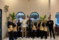 Keterangan Foto: Calon Walikota Sukabumi Ayep Zaki dan Artis terkenal Bobyy .