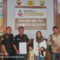 Keterangan poto : Denis, usai membuka LP di Mapolres Jakarta Selatan pada 1/7/2024 ( Dok husus )