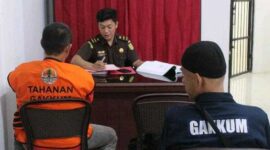 Keterangan foto : Kolaborasi antara Kejaksaan Negeri (Kejari) Tolitoli dibawah komando Albertinus Napitupulu dengan balai Penegakan Hukum Lingkungan Hidup dan Kehutanan, Kementerian Lingkungan Hidup dan Kehutanan (Gakkum KLHK) wilayah Sulawesi terkait pengungkapan kasus Penambangan Emas Tanpa Izin (PETI) di Kabupaten Tolitoli, untuk ketiga kalinya berlangsung kondusif pada Jumat (19/7/2024)