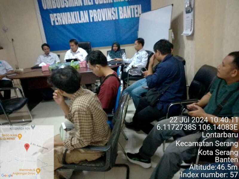 Keterangan Foto: Fadli Afriadi Kepala Perwakilan Ombudsman RI Provinsi Banten bersama jajaran.