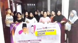 Keterangan foto : Relawan Maesal - Intan (Manis) Kabupaten Tangerang terus melakukan konsolidasi dengan melakukan deklarasi untuk mendukung Moch Maesyal Rasyid dan Intan Nurul Hikmah untuk maju sebagai calon Bupati dan Wakil Bupati Kabupaten Tangerang tahun 2024, Minggu (28/7/2024) 