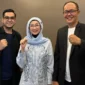 Keterangan Foto: Pasangan bakal calon (Bacalon) Wali Kota - Wakil Wali Kota Sukabumi, Ayep Zaki-Bobby Maulana, bersilaturahmi kepada anggota DPR RI dari Fraksi Partai Amanat Nasional (PAN), Desy Ratnasari.