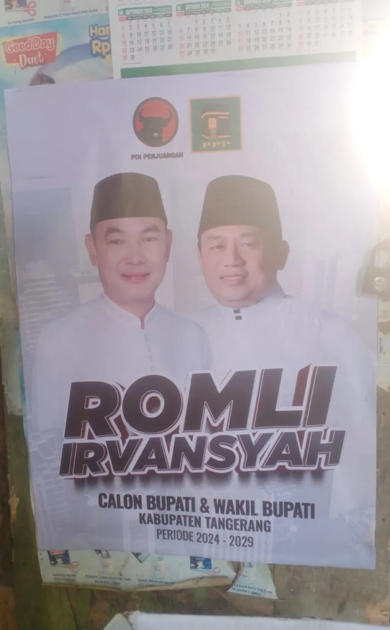 Keterangan Foto: Bener Calon Bupati Tanggerang Mad Romli Tanpa Logo Partai Golkar .