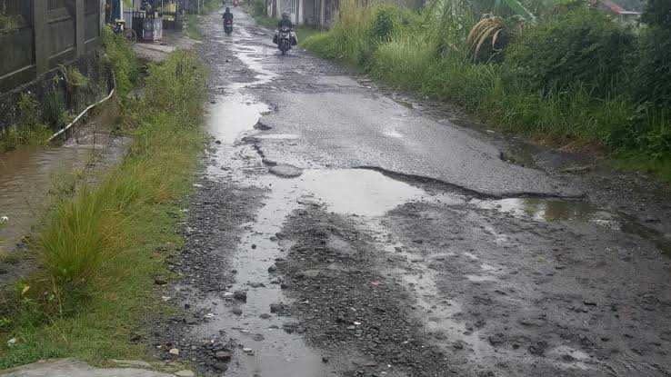 Jalan Ciinjuk Rusak Parah, RPP Tantang Bupati Pandeglang Datang ke Lokasi Dengarkan Keluhan Warga I Teras Media