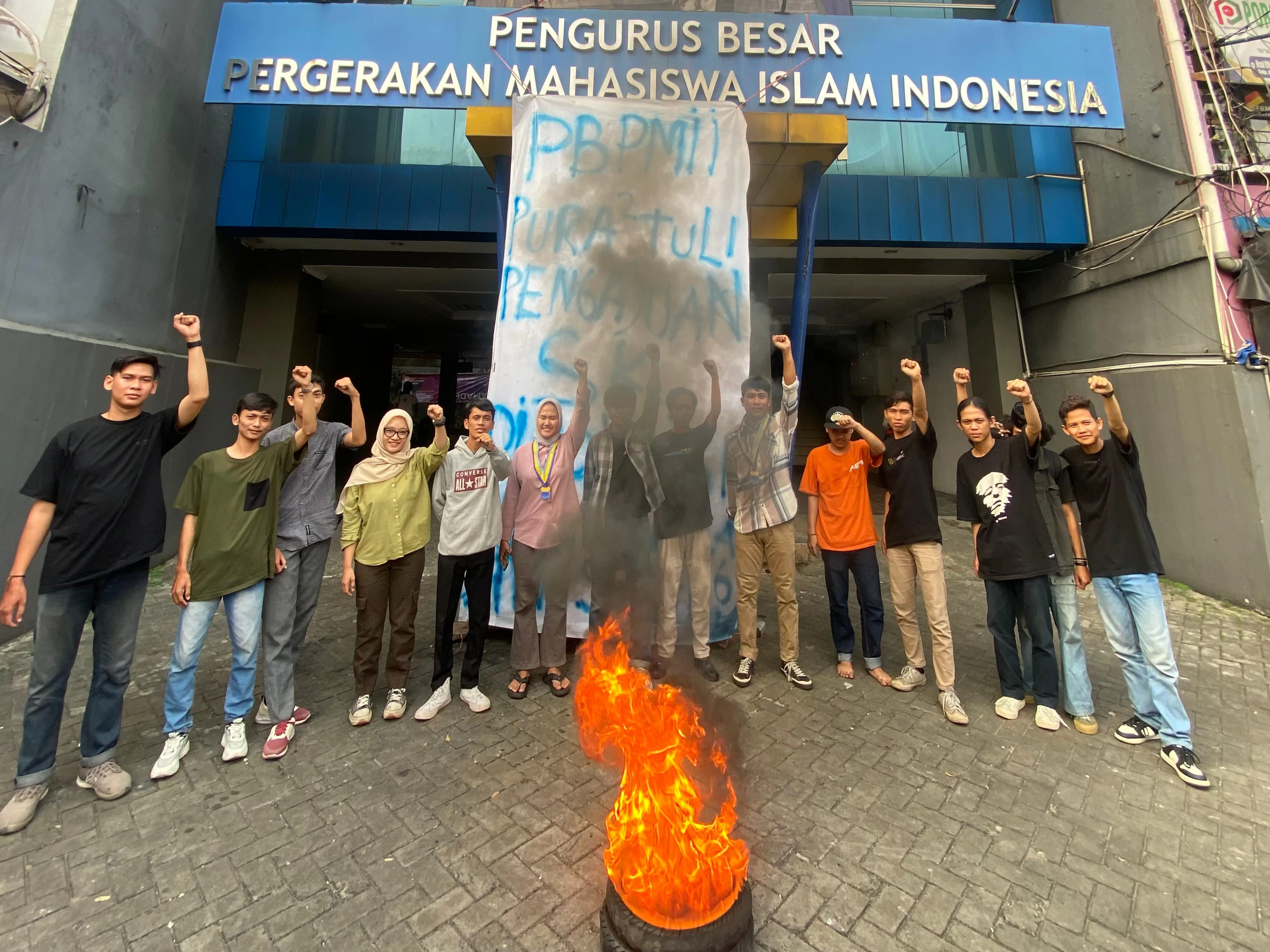 Aksi Demo Untuk PB PMII yang Diduga Tuli Pengajuan SK Dipolitisasi I Teras Media