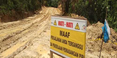 Warga 7 Desa di Lahei Kecewa, Jalan Hibah Dibiarkan Rusak dan Dijadikan Jalur Pipa Kondensat I Teras Media