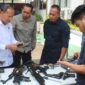 Kejaksaan Negeri (Kejari) Jakarta Barat bersama Badan Nasional Penanggulangan Terorisme (BNPT) dan PT Perindustrian TNI Angkatan Darat (PT Pindad) melakukan verifikasi dan pemeriksaan terhadap barang bukti dalam perkara tindak pidana teroris, Selasa (20/8/2024) 