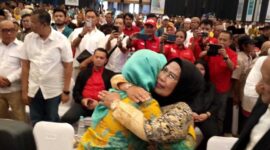 Keterangan foto : Bakal Calon Gubernur Banten, Airin Rahma Diany, Minggu (25/8/2024) 