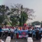 Keterangan foto : Puluhan emak-emak dari Relawan Jokowi Bergerak Bersama Prabowo (RJBBP) Provinsi Banten ikuti acara senam gemoy di alun-alun Rangkasbitung, Minggu (18/8/2024) 