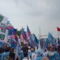 Tim 8 Relawan Jokowi dan Prabowo (RJP) mengantarkan pasangan bakal calon Gubernur dan Wakil Gubernur Banten yaitu Andra Soni-Dimyati Natakusuma untuk mendaftar ke Komisi Pemilihan Umum (KPU) Banten.