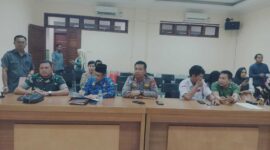 Niat hati untuk mencari keadilan, tapi malah jadi bumerang bagi diri sendiri. Itulah yang terjadi kepada seorang Nenek bernama Kristin (77 tahun) warga Tanah Datar, Kutai Kartanegara,
