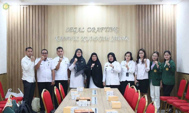 Keterangan foto : Kemenkumham Jabar Harmonisasikan Raperda Kota Cirebon Tentang Pembentukan dan Susunan Perangkat Daerah, (Rabu, 4/9/2024) 