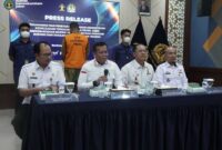 Keterangan foto : Konferensi pers Kepala Kantor Wilayah Masjuno didampingi Kepala Divisi Keimigrasian Filianto Akbar, Kepala Kantor Imigrasi Kelas I TPI Bandung Babay Baenullah dan Kepala Seksi Inteldakim Kantor Aditya Nursanto Imigrasi Kelas I TPI Bandung, (Rabu, 11/9/2024)