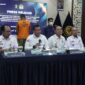Keterangan foto : Konferensi pers Kepala Kantor Wilayah Masjuno didampingi Kepala Divisi Keimigrasian Filianto Akbar, Kepala Kantor Imigrasi Kelas I TPI Bandung Babay Baenullah dan Kepala Seksi Inteldakim Kantor Aditya Nursanto Imigrasi Kelas I TPI Bandung, (Rabu, 11/9/2024) 
