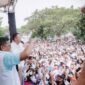Raffi kepada puluhan ribu warga yang hadir di acara Gebyar Jalan Sehat, di Area Komersil Grand Batavia, Pasar Kemis, Kabupaten Tangerang, pada Sabtu, (21/9/2024).