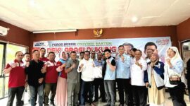 Poros Buruh Provinsi Banten menyatakan dukungan kepada pasangan calon Gubernur dan Wakil Gubernur Banten,