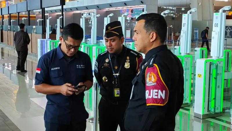 Keterangan foto : Dirjen Imigrasi Silmy Karim, Senin (23/9/2024) 
