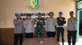 Keterangan foto : Polres Lebak Berikan Ucapan Selamat HUT TNI ke 79 ke Denpom III/4-1 Lebak, (Sabtu, 5/10/2024) 