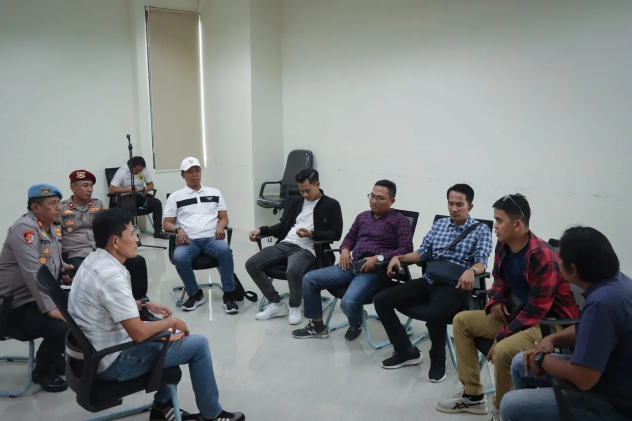 Datangi Mapolres Metro Tangerang Kota, Ribuan Massa FAMTU Desak Said Didu di Proses Hukum I Teras Media