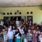 Puluhan anggota Polwan dari Ditsamapta Polda Banten menggelar sosialisasi tentang pentingnya pendidikan untuk anak-anak di Desa Jayasari