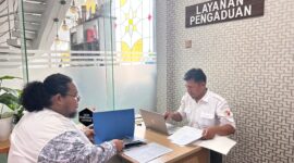 Keterangan foto : Tim Koalisi Masyarakat Banten Untuk Perubahan, Dekardo Tiarif Manalu mengatakan dugaan pelanggaran tersebut terjadi di salah satu Pondok Pesantren tepatnya di Pondok Pesantren AL Hidayah, Rabu (30/10/2024) 