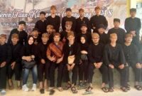 Keterangan foto : Mantan Ketua Umum Barisan Pemuda Adat Nusantara (BPAN) Moh Jumri memakai batik, Jumat (15/11/2024)