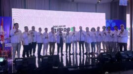 Keterangan foto : Relawan Prabowo Subianto bernama Bersama Prabowo (Bepro) mendukung calon Gubernur dan Wakil Gubernur Banten nomor 2, Andra Soni-Dimyati Natakusumah, Selasa (18/11/2024) 