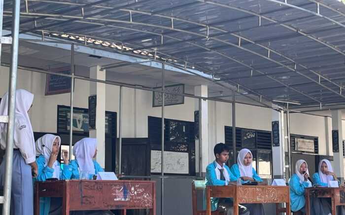 3 Pasangan Calon Bersitegang Adu Visi Misi Dalam Acara Debat yang Diselenggarakan Oleh SMA N 2 Maja